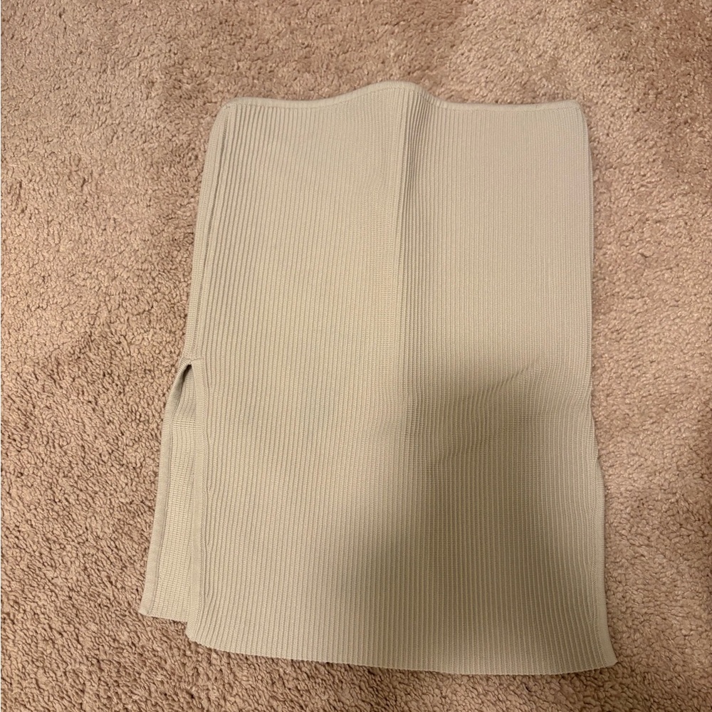 Aritzia Ribbed Tube Top
